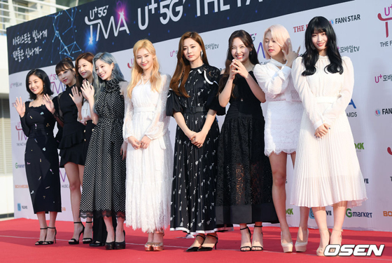 U 5g The Fact Music Awards レッドカーペットイベント Twice 編 K Pop 韓国ドラマ 韓流ドラマ 韓国芸能ならwowkorea