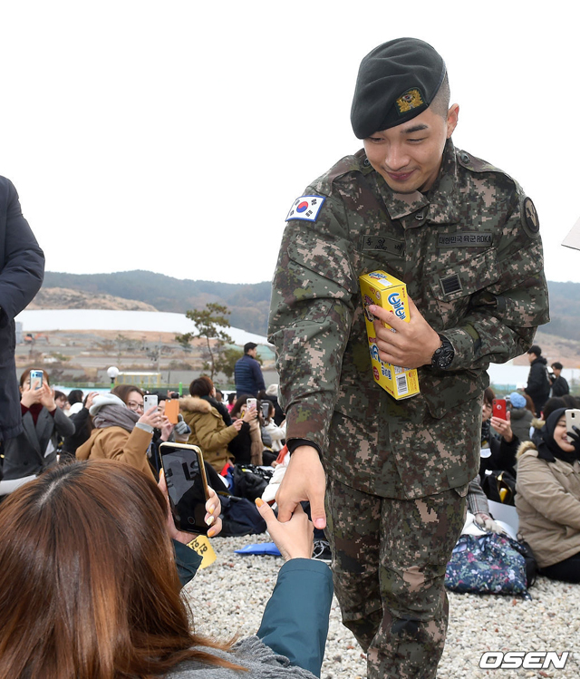 除隊した Bigbang D Lite Sol K Pop 韓国ドラマ 韓流ドラマ 韓国芸能ならwowkorea